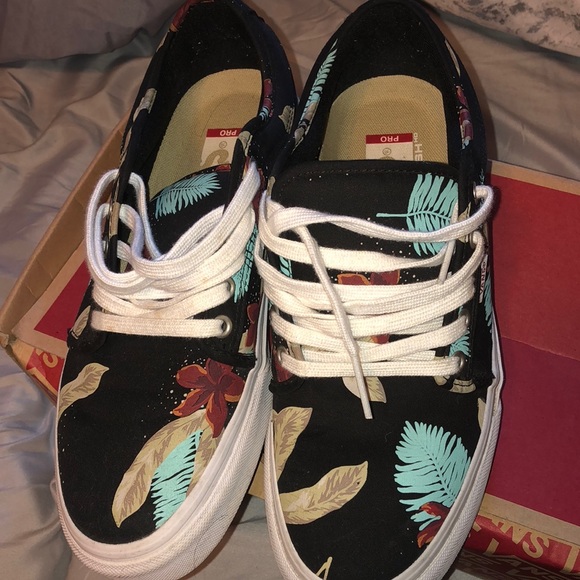 Vans Chukka Low - Picture 3 of 5